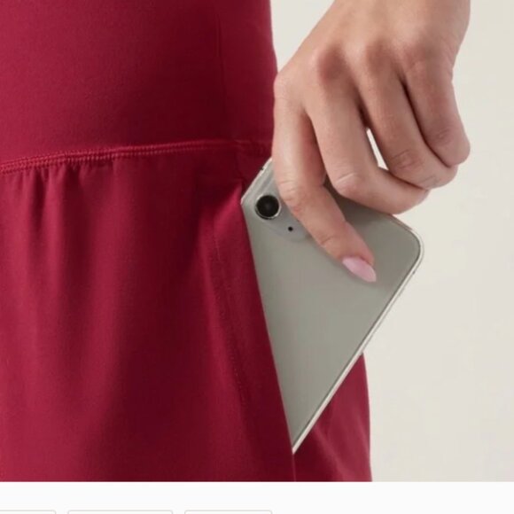 ATHLETA Salutation Jogger red, size small - Picture 5 of 5